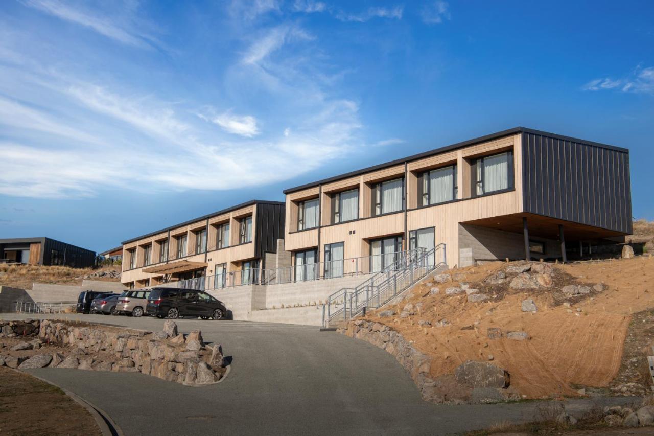 Galaxy Boutique Hotel Lake Tekapo Εξωτερικό φωτογραφία The new library building